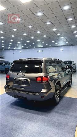 Toyota Sequoia